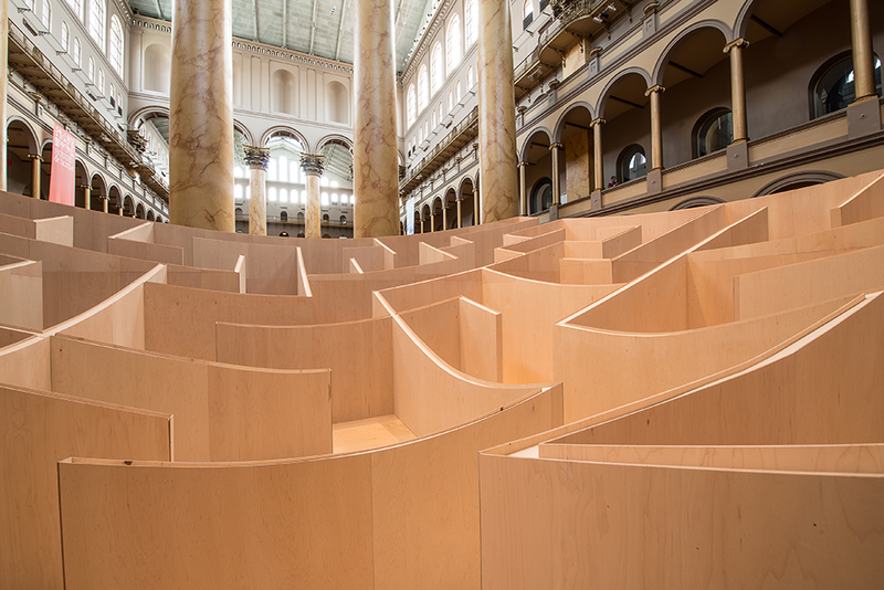 Illustration for article titled The Middle of this Massive Indoor Maze Reveals How To Get Back Out Again